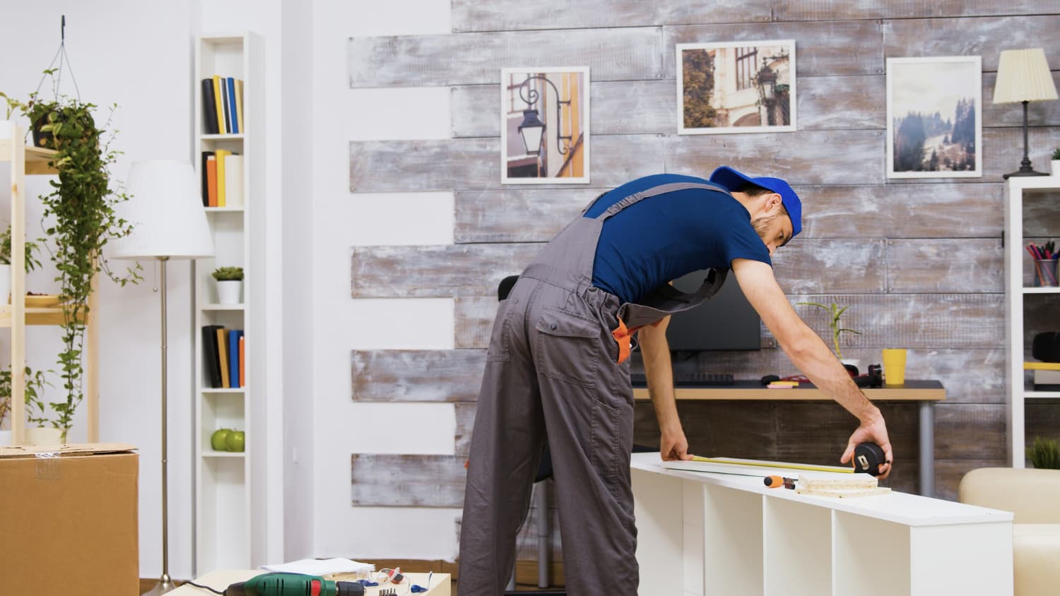 Furniture assembly